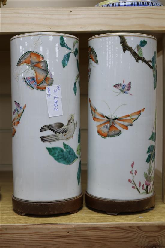 A pair of Chinese famille rose cylindrical vases, Tongzhi mark and period H.31cm